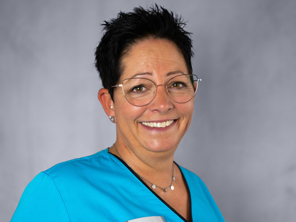 Portraitfoto von Kirsten Hellwig-Schmid