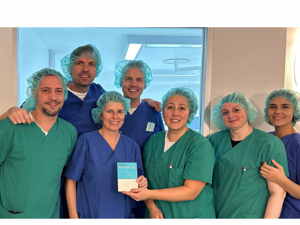 Bild zeigt das MVZ Krause OP-Team, das erfolgreich eine Intraokularlinsen (IOL) implantiert hat